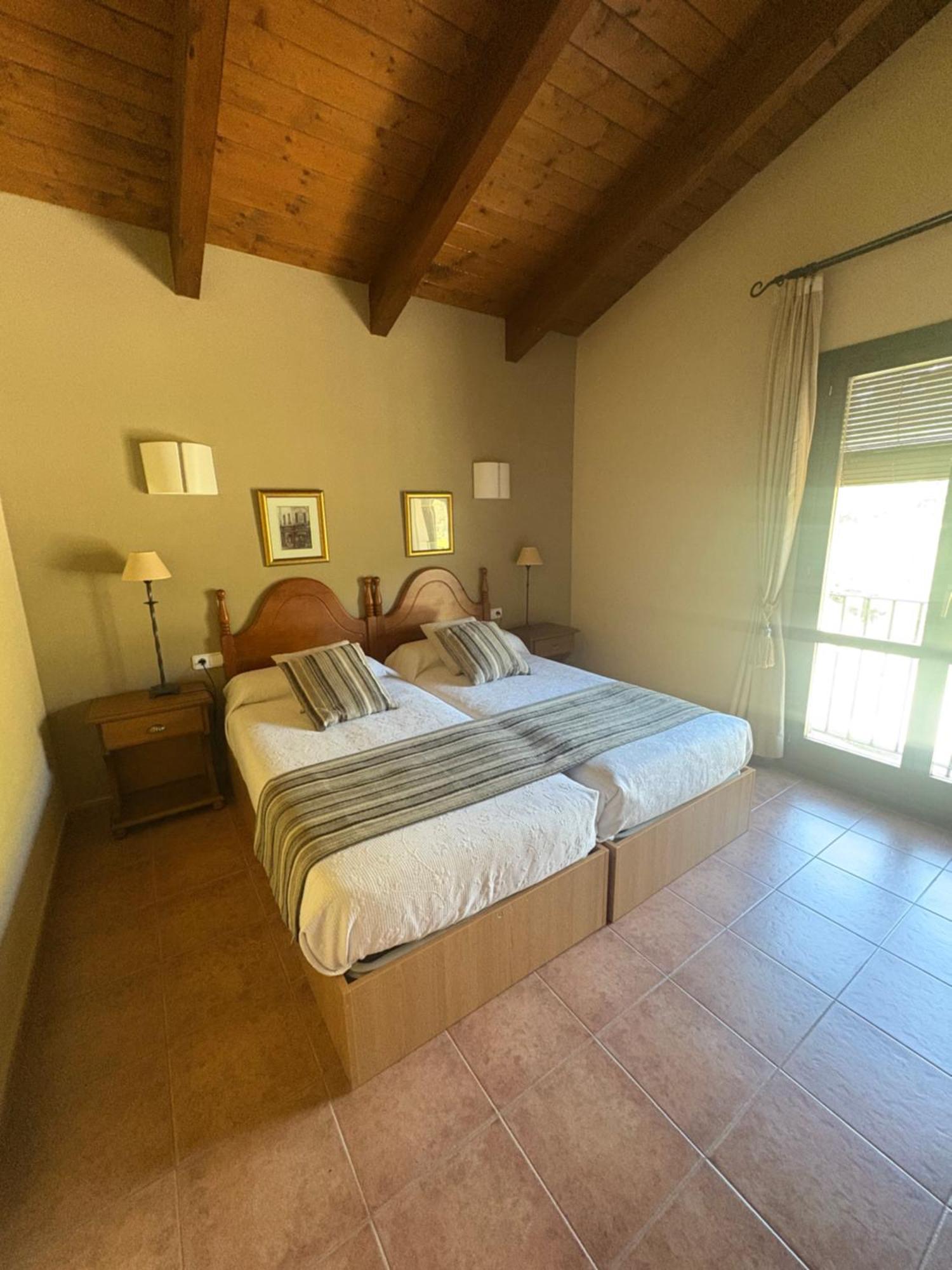 Hotel Guara Inluka Las Almunias Camera foto