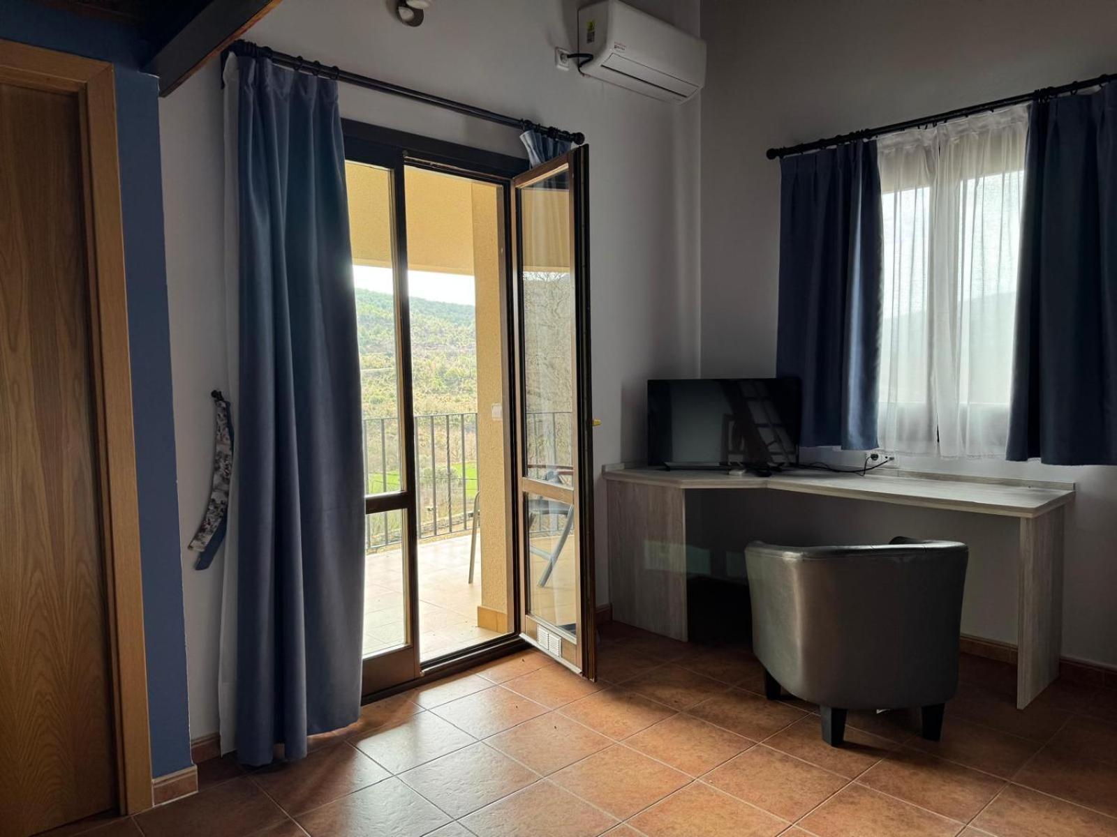 Hotel Guara Inluka Las Almunias Esterno foto